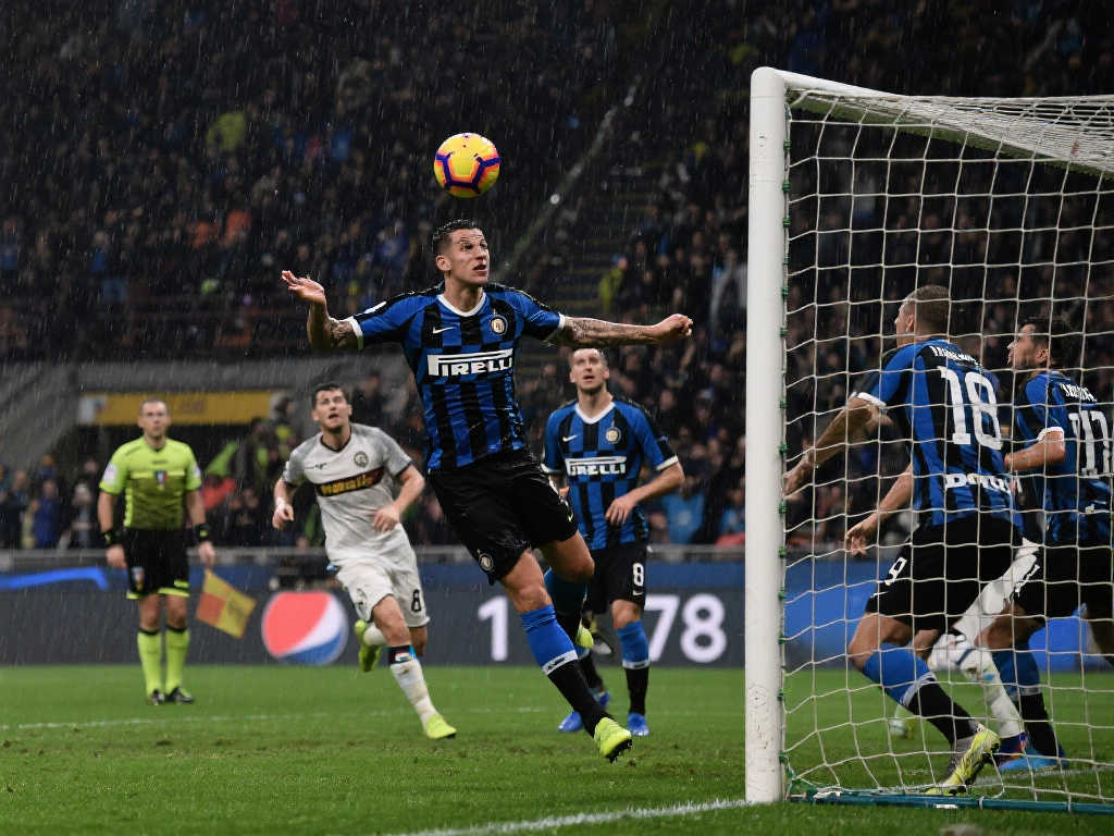 他既能策動 他既能策動